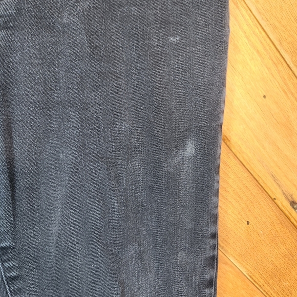 St. John's Bay dark gray size 8 skinny leg jeans - Picture 4 of 13